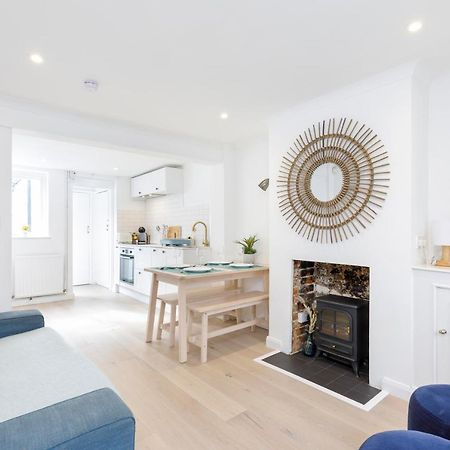 Central Quiet Cottage. Walk To Shops, Bars & Beach Brighton Exterior photo