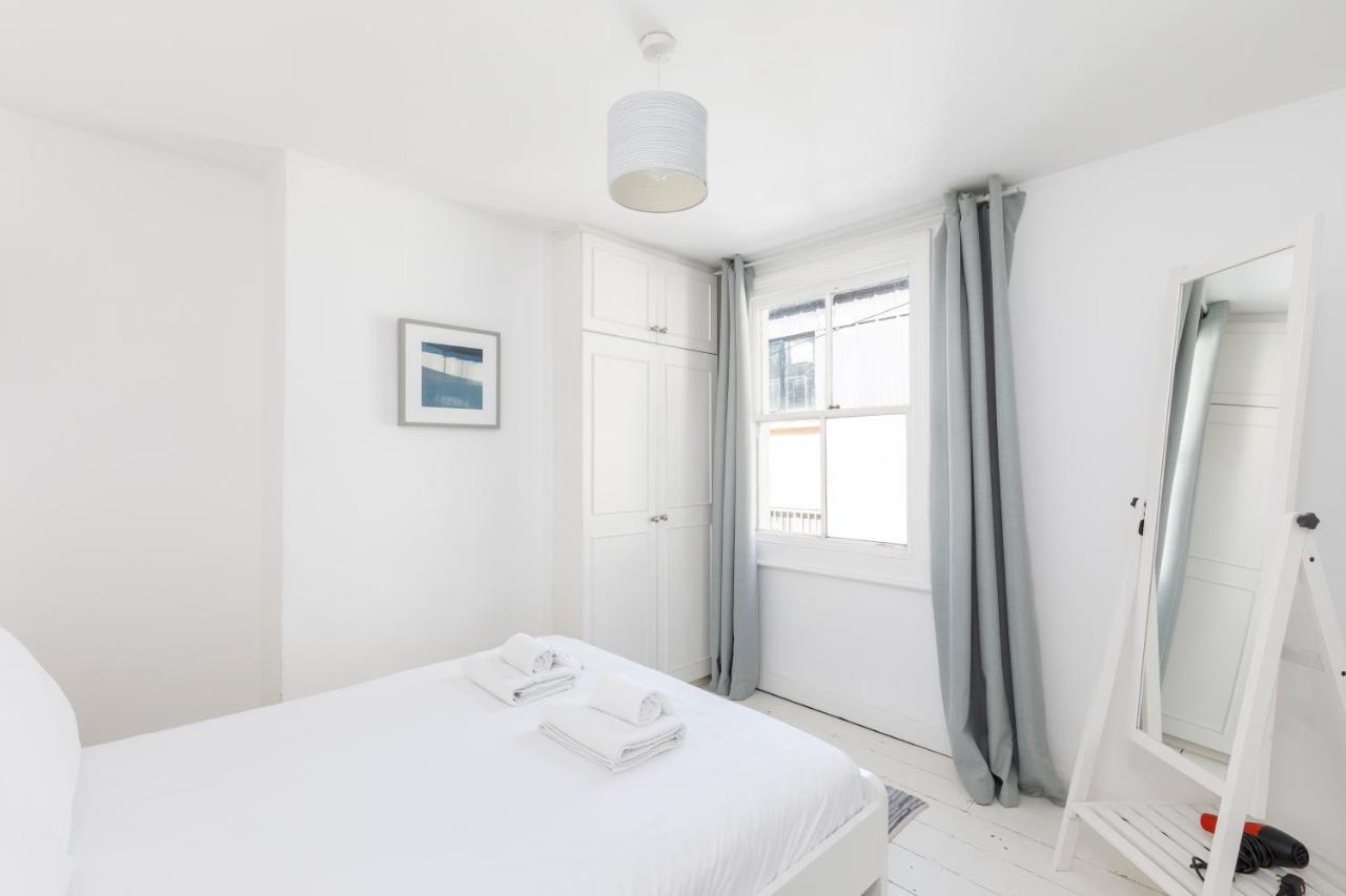 Central Quiet Cottage. Walk To Shops, Bars & Beach Brighton Exterior photo