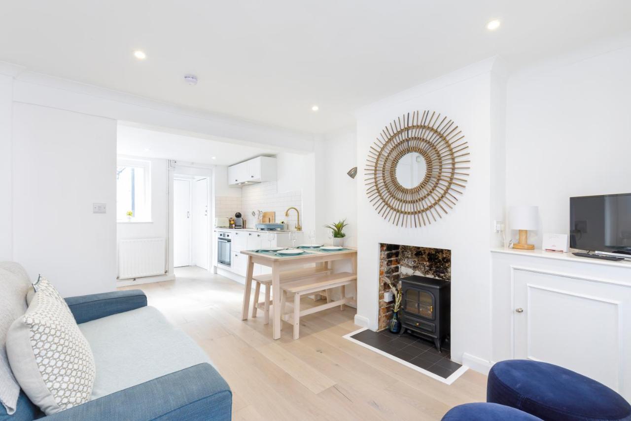 Central Quiet Cottage. Walk To Shops, Bars & Beach Brighton Exterior photo